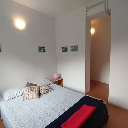 Bed & Breakfast A *